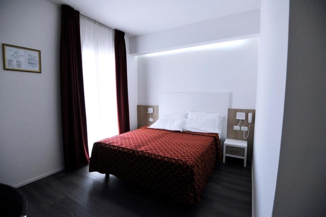 Hotel Marzia Holiday Queen Caorle Exterior foto