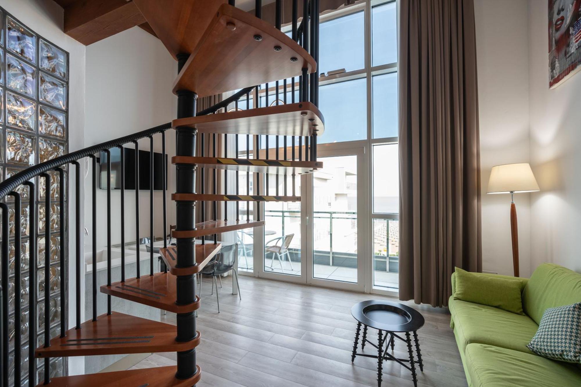 Hotel Marzia Holiday Queen Caorle Exterior foto